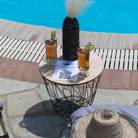 Perla Pool Andros *