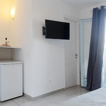 Hotel Perla Pool Andros Ménites