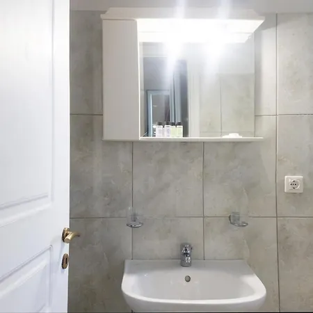 Perla Pool Andros Ménites