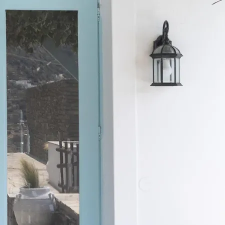 Perla Pool Andros מלון *