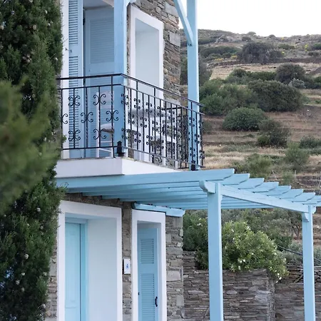 Perla Pool Andros 酒店 Ménites