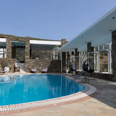 Perla Pool Andros * Ménites