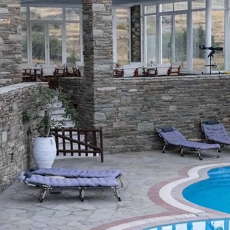 Perla Pool Andros Hotel Ménites