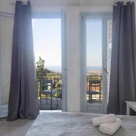 Perla Pool Andros 酒店