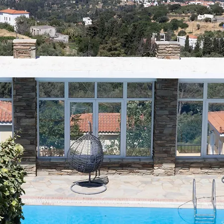 Perla Pool Andros Hotel Ménites