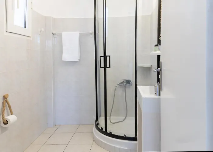 Otel Perla Pool Andros