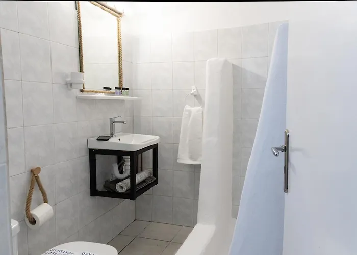 Otel Perla Pool Andros *